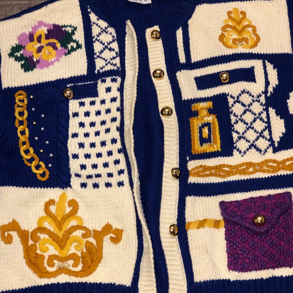 Retro Sweater - Picture 2 of 7
